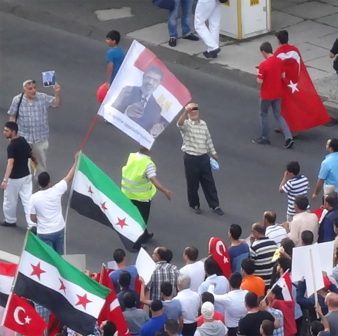 Demonstration der Moslembrüder in Berlin - Pro Mursi
