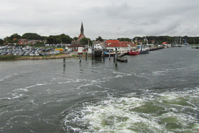 Abfahrt von Schaprode aus mit der Fähre Vitte