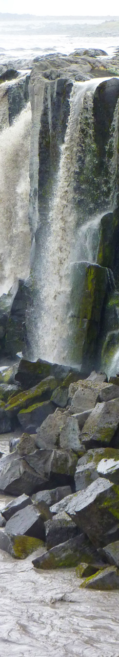 Der Selfoss vor dem Dettifoss